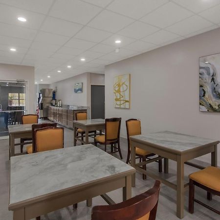 Americas Best Value Inn And Suites Lake Charles Exterior photo