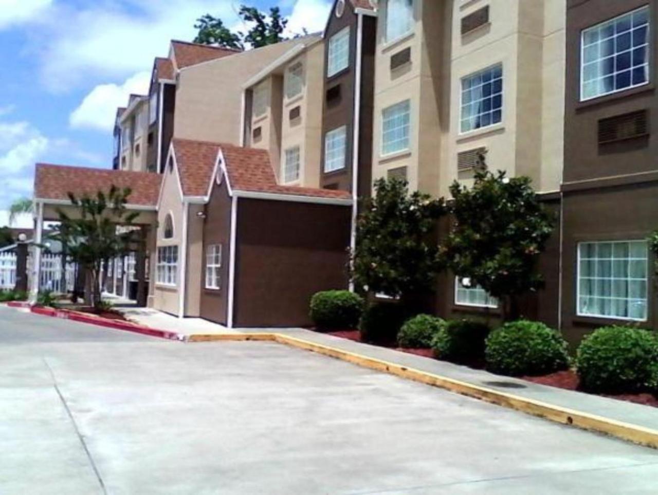 Americas Best Value Inn And Suites Lake Charles Exterior photo